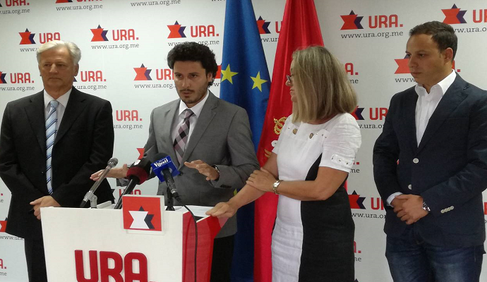 Abazović: Zakonom o planiranju ukidaju sve Opštine, pa samim tim i Crnu Goru Abazović: Zakonom o planiranju ukidaju sve Opštine, pa samim tim i Crnu Goru