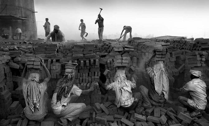 Više od 40 miliona ljudi u ropstvu Više od 40 miliona ljudi u ropstvu