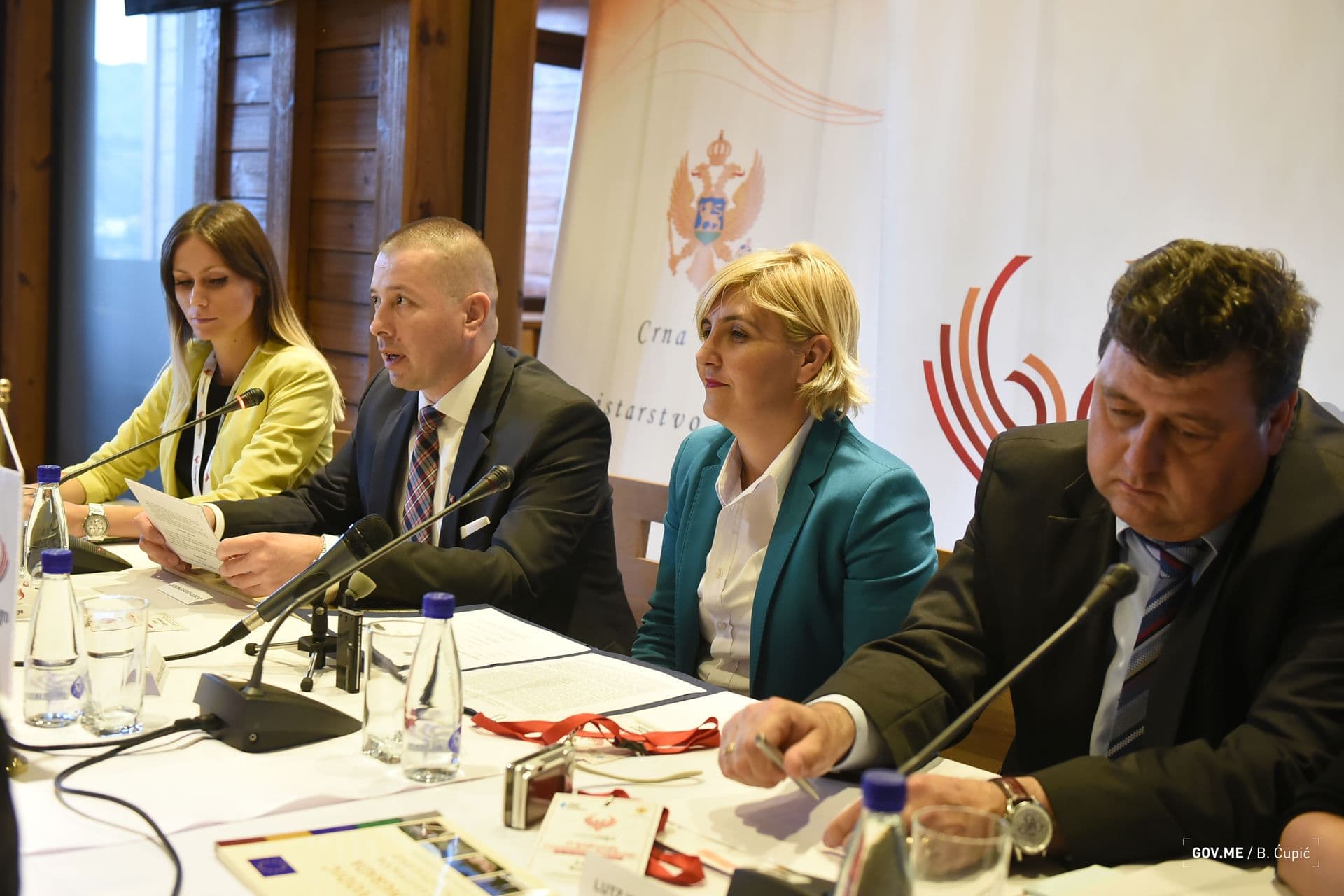 Nacionalnim brendiranjem do prepoznatljivosti Nacionalnim brendiranjem do prepoznatljivosti