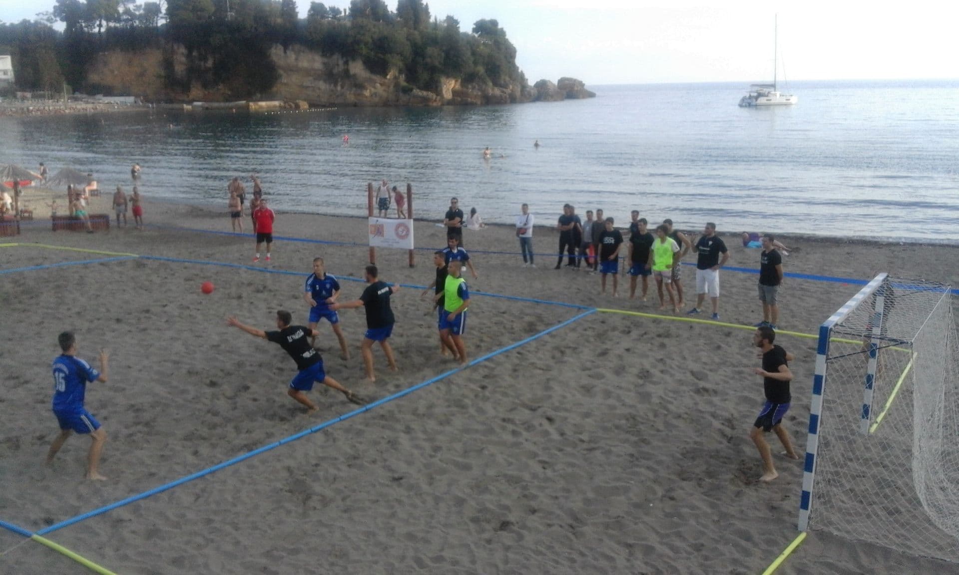 Revijalni turnir rukometa na pijesku u Ulcinju Revijalni turnir rukometa na pijesku u Ulcinju