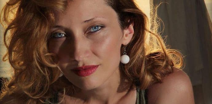 RAZOTKRIVANJE - Vesna VUJOŠEVIĆ LABOVIĆ: Voljela bih da sviram u bendu RAZOTKRIVANJE - Vesna VUJOŠEVIĆ LABOVIĆ: Voljela bih da sviram u bendu