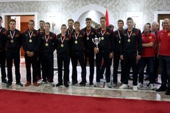 Janović primio zlatne "ajkulice": Vratili ste CG u društvo svjetskih vaterpolo sila!