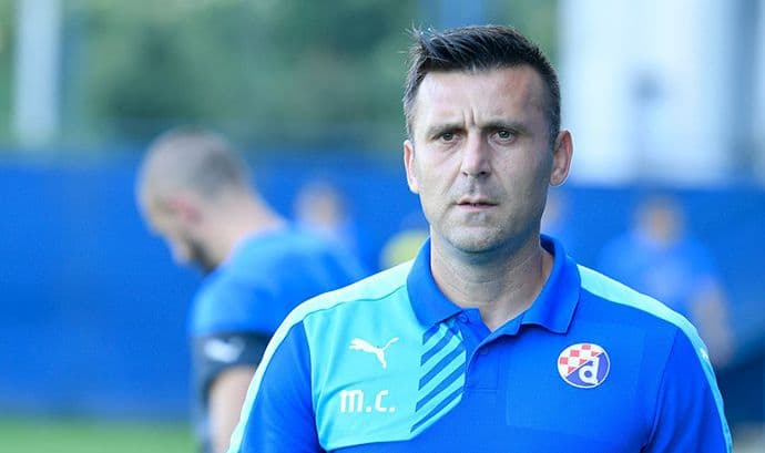 Trener zagrebačkog Dinama napadnut ispred svog stana Trener zagrebačkog Dinama napadnut ispred svog stana