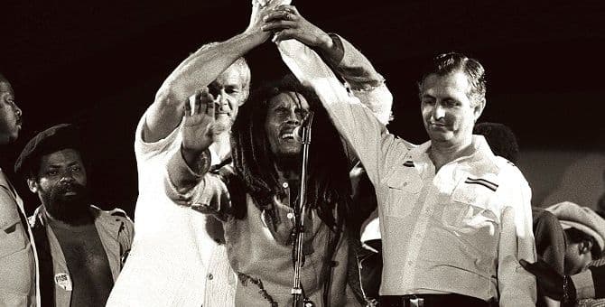 Kako su Marli, Lenon i Gatri bratimili ljude pjesmom Kako su Marli, Lenon i Gatri bratimili ljude pjesmom