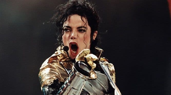 Kralj popa nije umro? Kralj popa nije umro?