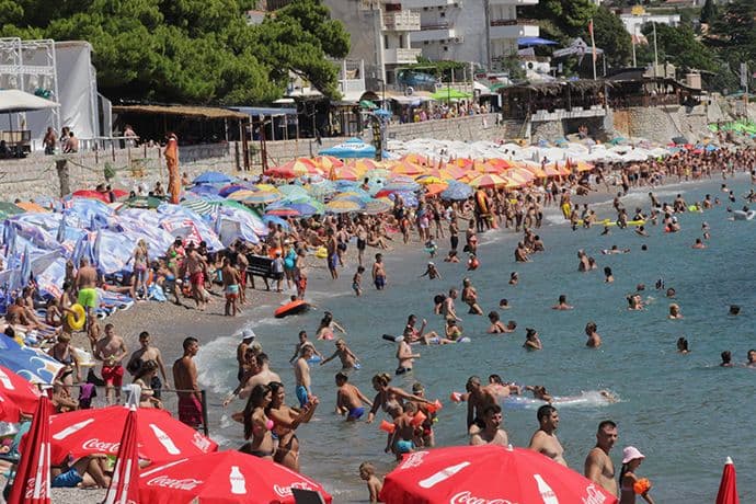 U junu oko 11 odsto više turista nego prošle godine U junu oko 11 odsto više turista nego prošle godine
