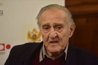 Predsjednik Đukanović uputio čestitku Veljku Bulajiću Predsjednik Đukanović uputio čestitku Veljku Bulajiću