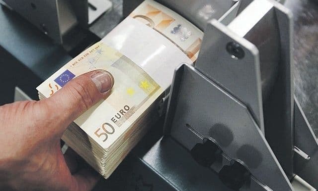 NJEMAČKA: Prosječna zarada 4,08 hiljada eura NJEMAČKA: Prosječna zarada 4,08 hiljada eura