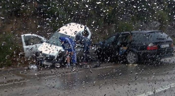 Stravičan udes na putu Bar - Ulcinj (Foto) Stravičan udes na putu Bar - Ulcinj (Foto)