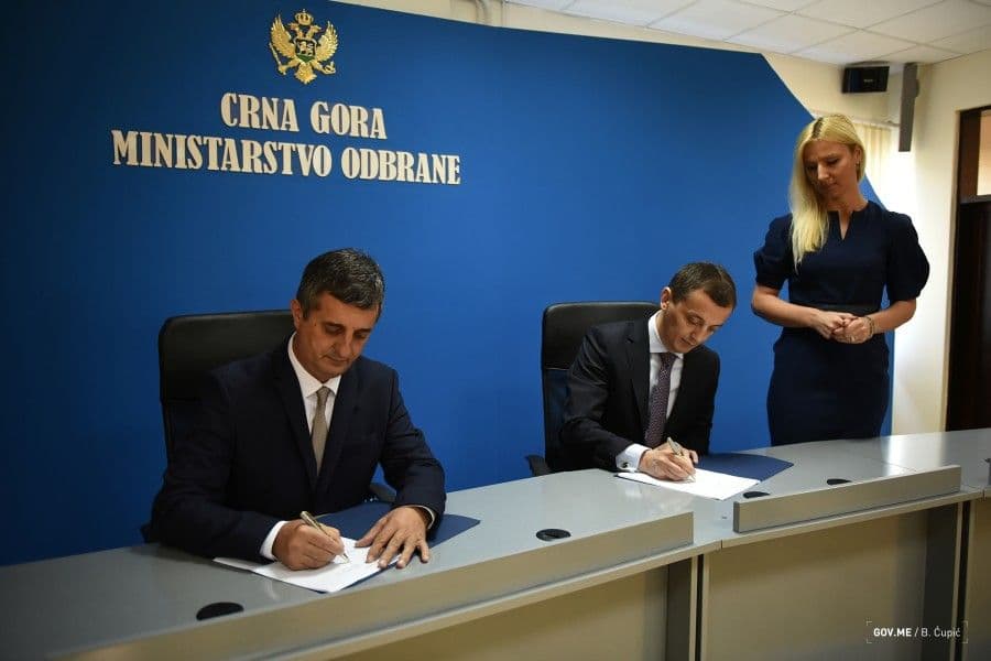 Vojska dobila Stambenu zadrugu Vojska dobila Stambenu zadrugu