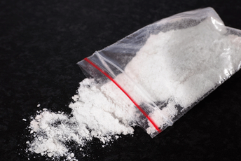 Optužnica protiv tri osobe: U kutiji od vanisha krili heroin Optužnica protiv tri osobe: U kutiji od vanisha krili heroin