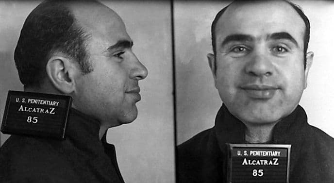 Al Kapone se nije plašio ničeg, osim Džimija... Al Kapone se nije plašio ničeg, osim Džimija...