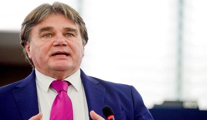 Jakovčić: Crna Gora će kao i Hrvatska ući u EU sama Jakovčić: Crna Gora će kao i Hrvatska ući u EU sama