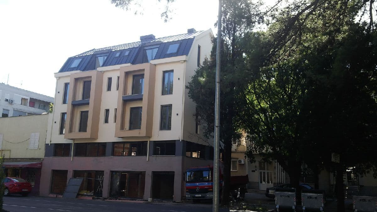 Bačena bomba na objekat porodice Mandić Bačena bomba na objekat porodice Mandić