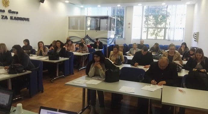 Održana obuka na temu “Sajber bezbjednost – izazovi 21. vijeka” Održana obuka na temu “Sajber bezbjednost – izazovi 21. vijeka”