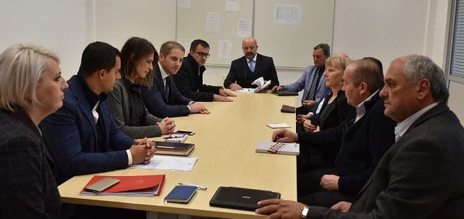 Šehović u Mojkovcu i Kolašinu: Preko milion eura za rekonstrukciju dvije škole u Mojkovcu Šehović u Mojkovcu i Kolašinu: Preko milion eura za rekonstrukciju dvije škole u Mojkovcu