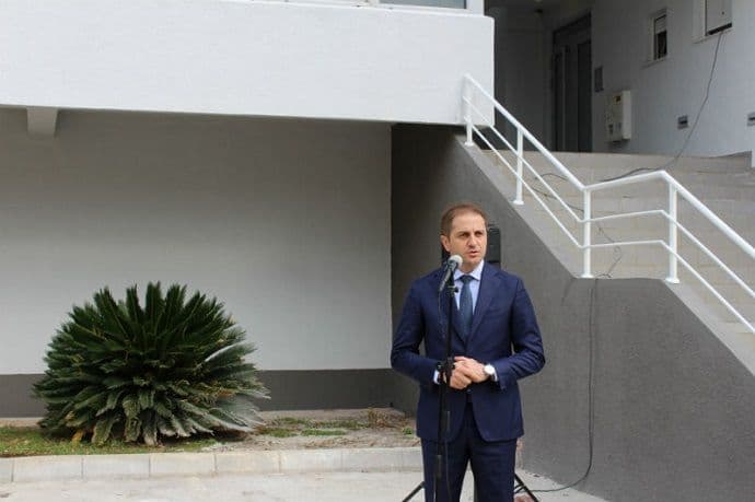 Uručeni ključevi stanova za 34 prosvjetara u Herceg Novom Uručeni ključevi stanova za 34 prosvjetara u Herceg Novom