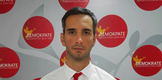 Tahirović odgovorio Hadžiću: DPS reprodukuje mržnju punih 27 godina Tahirović odgovorio Hadžiću: DPS reprodukuje mržnju punih 27 godina