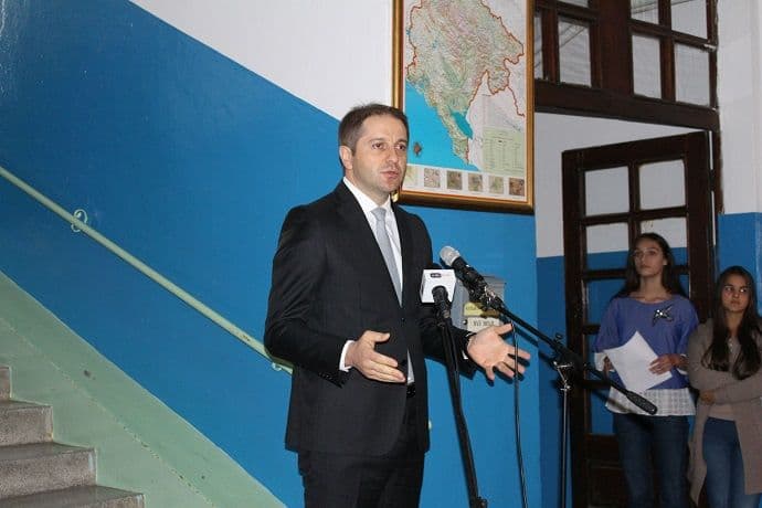 Otvorene područne jedinice Umjetničke škole "Vasa Pavić" u Tuzima i Golubovcima Otvorene područne jedinice Umjetničke škole "Vasa Pavić" u Tuzima i Golubovcima