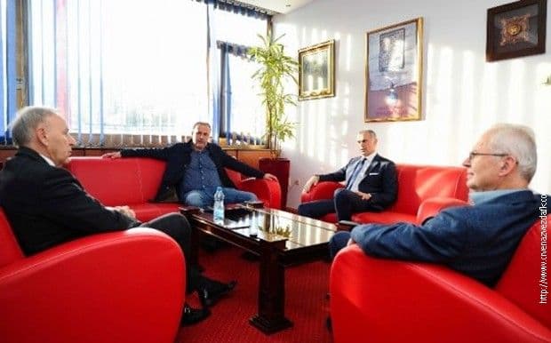 Grof opet na "Marakani" Grof opet na "Marakani"