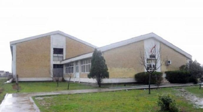 Još jedan incident u Gimnaziji 25.maj: Roditelj napao profesora Još jedan incident u Gimnaziji 25.maj: Roditelj napao profesora