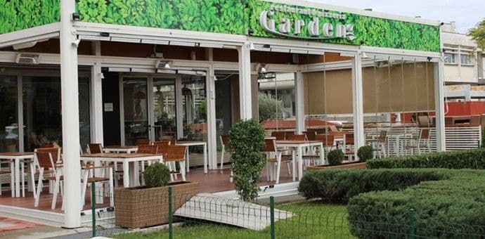 Policija: Na bašti "Gardena" polomljeno jedno staklo Policija: Na bašti "Gardena" polomljeno jedno staklo
