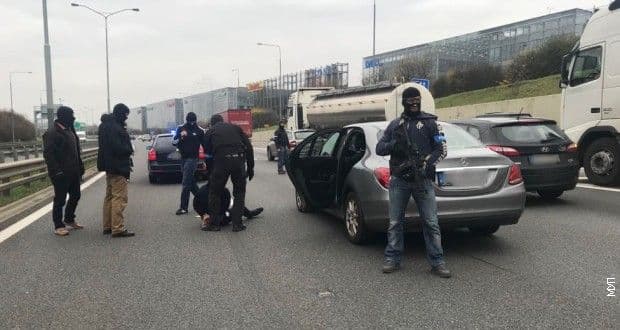 MUP Srbije: Crnogorac osumnjičen da je predvodio međunarodnu grupu dilera MUP Srbije: Crnogorac osumnjičen da je predvodio međunarodnu grupu dilera