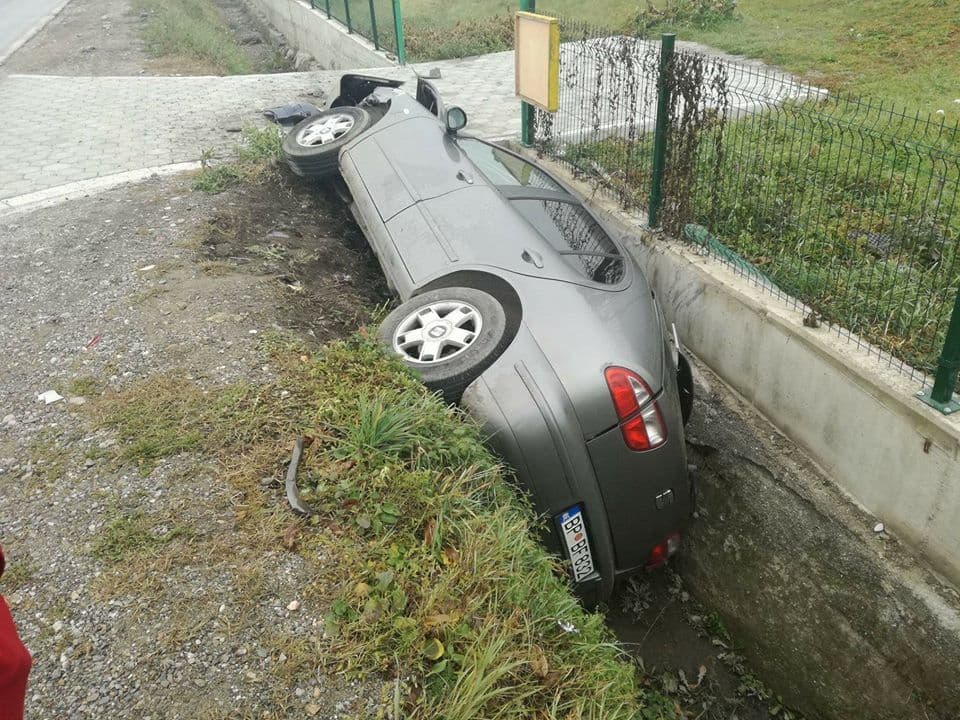 Sletio automobilom s puta Sletio automobilom s puta