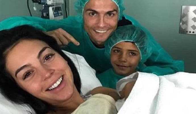 Ronaldo dobio kćerku! Ronaldo dobio kćerku!