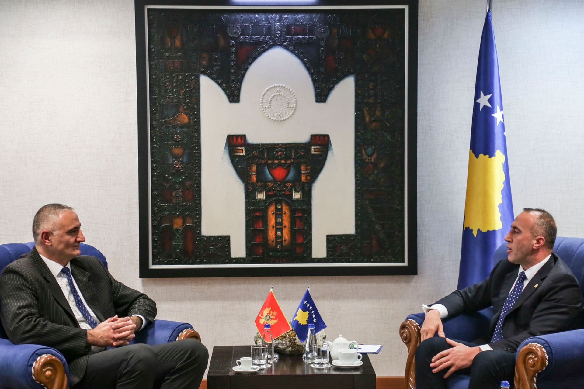 Haradinaj se sastao sa predsjednikom Udruženja Crnogoraca Kosova Haradinaj se sastao sa predsjednikom Udruženja Crnogoraca Kosova