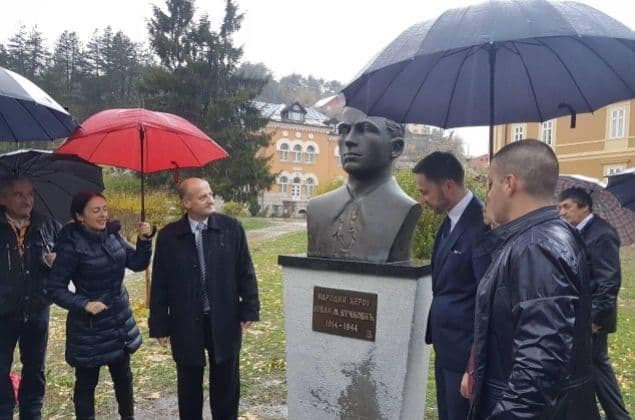 Otkrivena spomen bista narodnom heroju Jovanu M. Vučkoviću Otkrivena spomen bista narodnom heroju Jovanu M. Vučkoviću