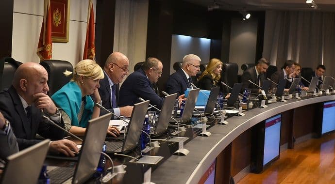 Vlada projektovala budžet preko dvije milijarde eura Vlada projektovala budžet preko dvije milijarde eura