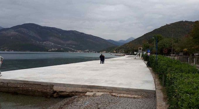 Završeni radovi na sanaciji kupališta ispred hotela Kamelija Završeni radovi na sanaciji kupališta ispred hotela Kamelija