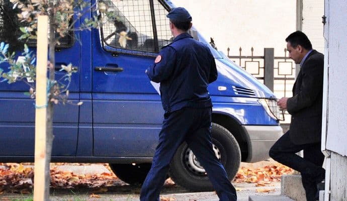 Jednog od vođa kavačkog klana traže međunarodne policije Jednog od vođa kavačkog klana traže međunarodne policije