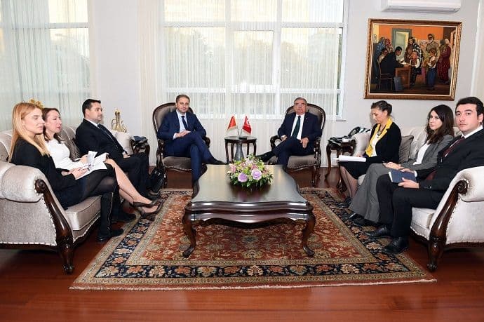 Dogovoren veći broj stipendija za studiranje u Turskoj Dogovoren veći broj stipendija za studiranje u Turskoj