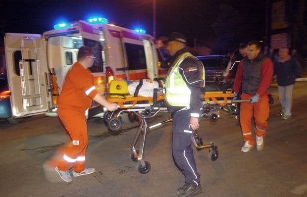 Poginula djevojčica, više osoba povrijeđeno Poginula djevojčica, više osoba povrijeđeno