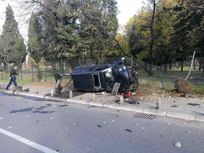 Bježeći od policije izazvao udes, zaplijenjeno 150 kilograma skanka Bježeći od policije izazvao udes, zaplijenjeno 150 kilograma skanka