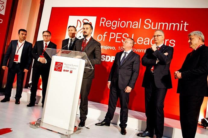 Pejović predvodio delegaciju DPS-a na samitu lidera lijevih partija u Sarajevu Pejović predvodio delegaciju DPS-a na samitu lidera lijevih partija u Sarajevu
