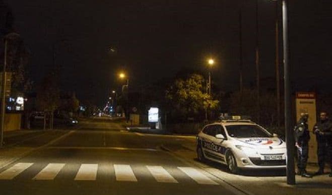 Policajac pucao bivšoj djevojci u lice, pa nastavio da ubija Policajac pucao bivšoj djevojci u lice, pa nastavio da ubija