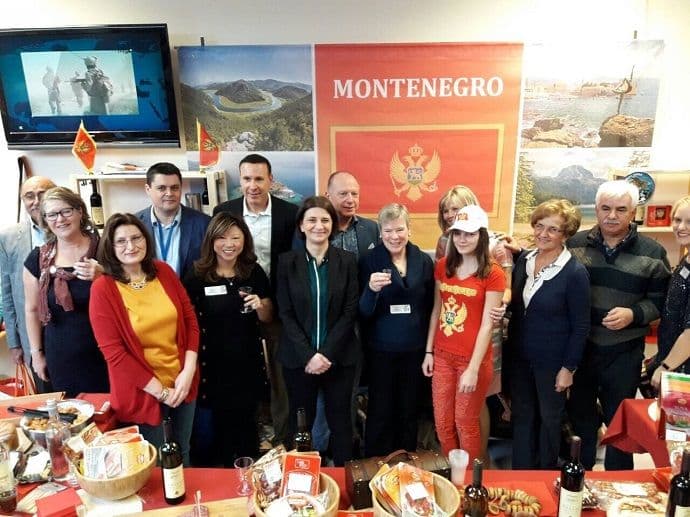 Brisel: Crna Gora po sedmi put na NATO humanitarnom bazaru Brisel: Crna Gora po sedmi put na NATO humanitarnom bazaru