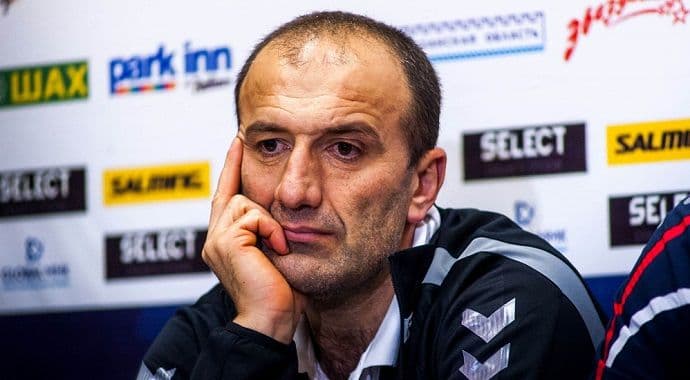 Zašto je Adžić morao da ode? Zašto je Adžić morao da ode?