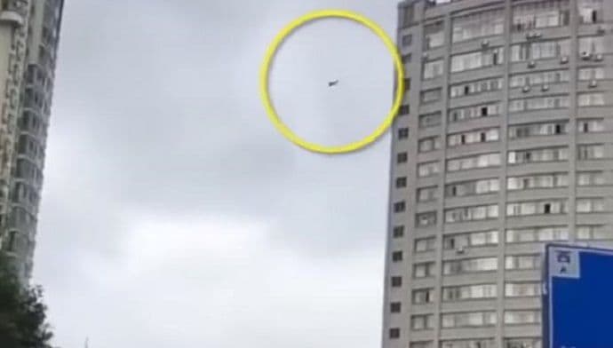 Pobjegao je kroz prozor na 19. spratu da ne bi platio račun Pobjegao je kroz prozor na 19. spratu da ne bi platio račun