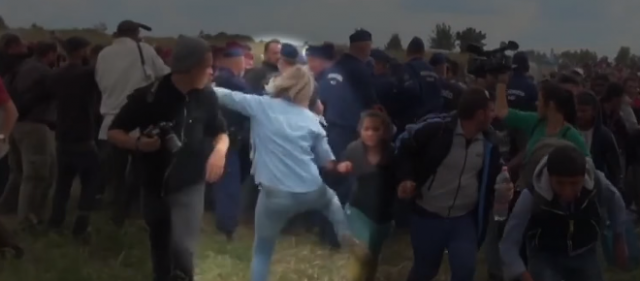 Novinarka poznata po šutiranju migranata vrijeđala poslanika Novinarka poznata po šutiranju migranata vrijeđala poslanika