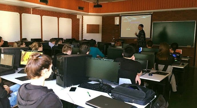 Programiranje je poziv budućnosti, Crna Gora malo kaska ali će stići svijet Programiranje je poziv budućnosti, Crna Gora malo kaska ali će stići svijet