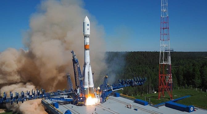 „Sojuz" odnio 19 satelita u svemir „Sojuz" odnio 19 satelita u svemir