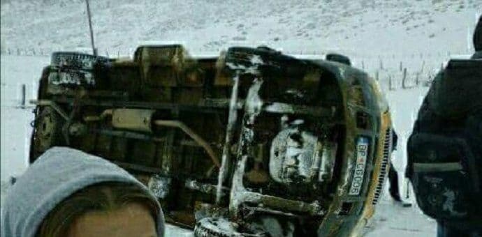 Previše djece u vozilu bez lanaca Previše djece u vozilu bez lanaca