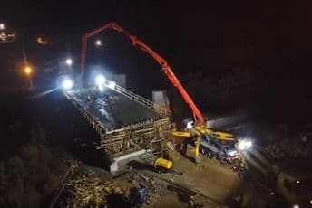 Izlivena prva ploča na jednom od 45 mostova  (Video)