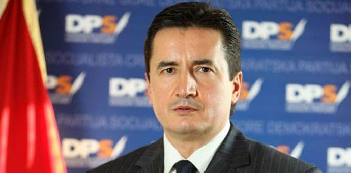 Problem je u politici SDP-a Problem je u politici SDP-a