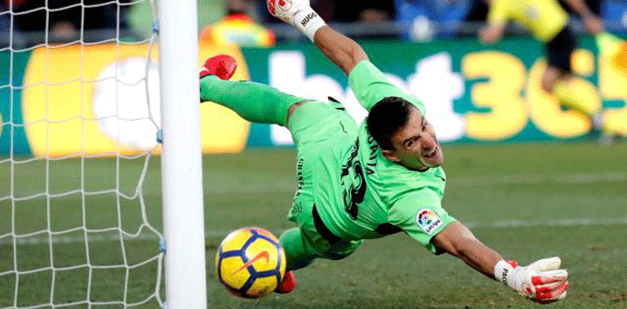 Prvi poraz Valensije, Viljareal u krizi Prvi poraz Valensije, Viljareal u krizi