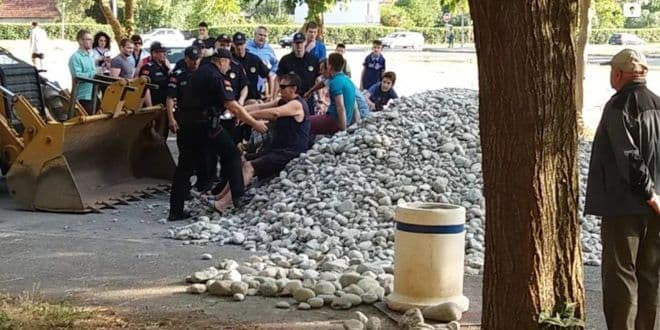 Zabjelčani ponovo bez fiksnog, interneta i Extra TV-a Zabjelčani ponovo bez fiksnog, interneta i Extra TV-a